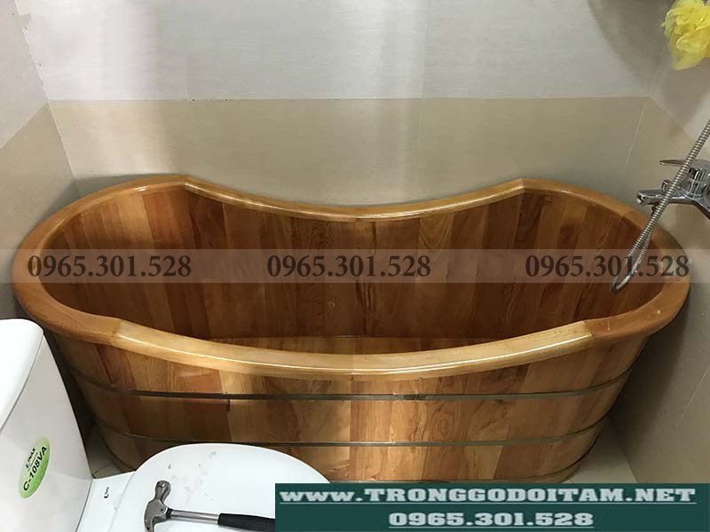 bồn tắm gỗ pơ mu dài 155cm bo viền siêu đẹp