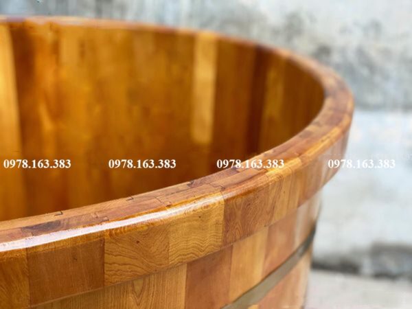bồn tắm gỗ 2 người bo viền sang trọng