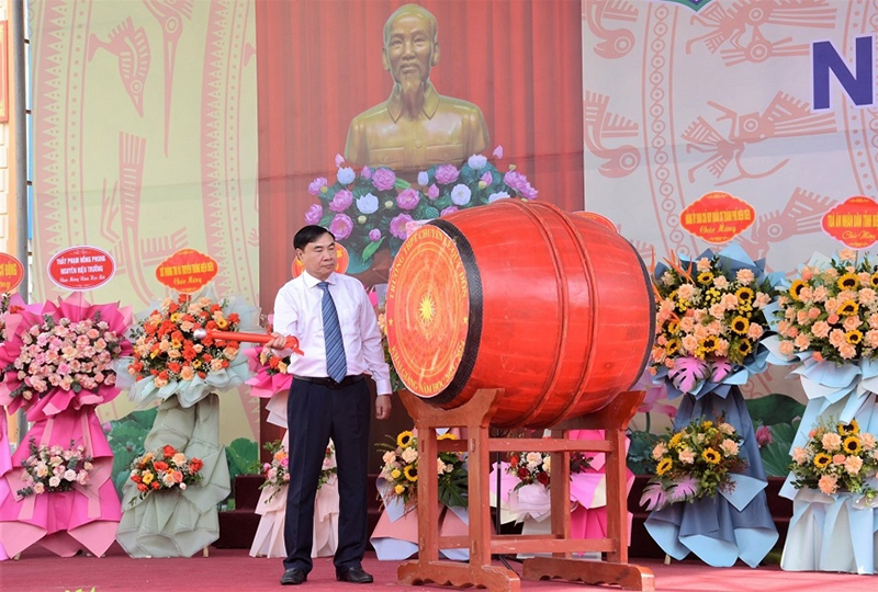 Sản phẩm phẩm là vật dụng cần thiết cho các trường học các cấp