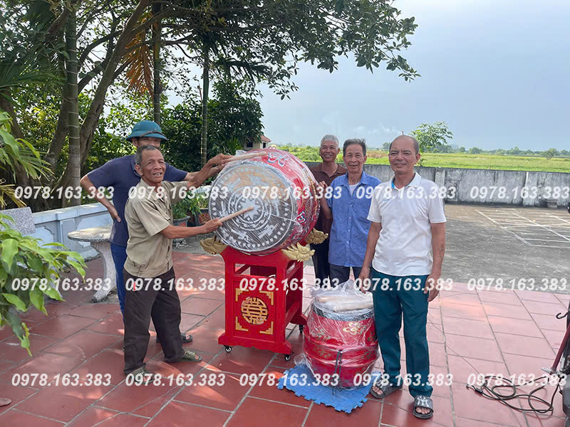 Bộ trống đền thờ, trống cái mặt 60 cao 80cm, trống nhỏ mặt 40 cao 50cm